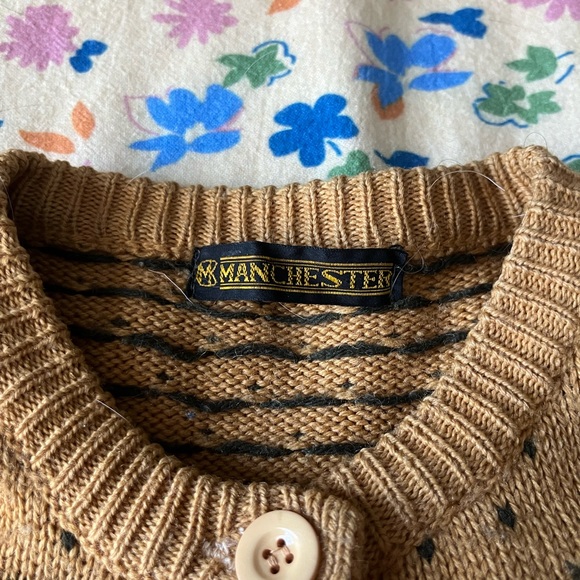 Vintage Wool Embroidered Cardigan - Picture 2 of 6